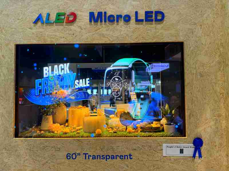 赏金国际60吋高透明度Micro LED显示器获”最佳Micro LED技术应用奖”，，，将Micro LED面板透明化之设计特性极致发挥，，，，以可扩展性无缝拼接技术打造，，具备600 nits全画面亮度、、大于60%穿透率及超过NTSC 110%的优异广色域表现，，，，可依需求灵活应用于各种场域